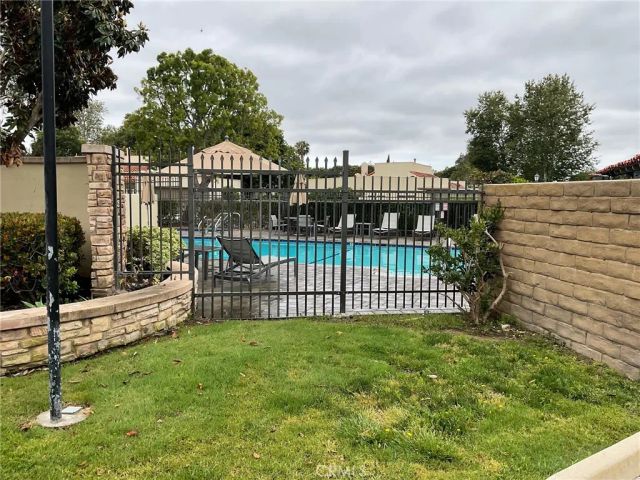 2307 Eastbluff, Newport Beach, CA 92660