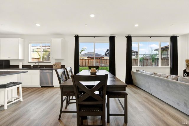 6018 Driver Ct, Vacaville, CA 95687