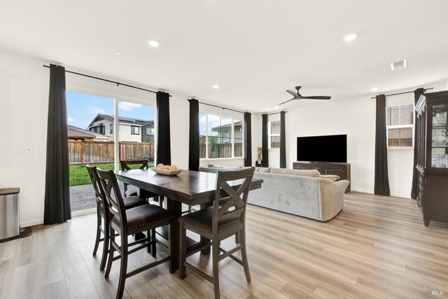 6018 Driver Ct, Vacaville, CA 95687