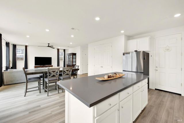 6018 Driver Ct, Vacaville, CA 95687