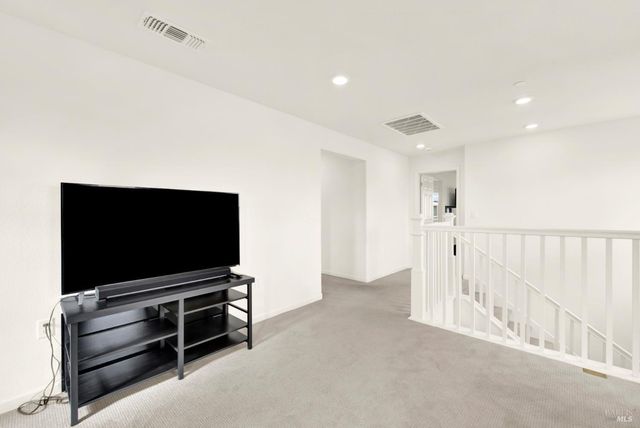 6018 Driver Ct, Vacaville, CA 95687