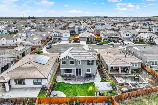 6018 Driver Ct, Vacaville, CA 95687