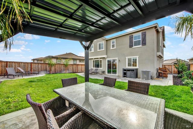 6018 Driver Ct, Vacaville, CA 95687