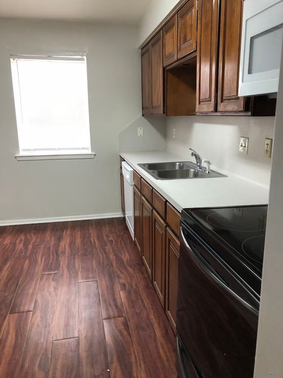 1305 West Villa Maria Road B103, Bryan, TX 77801 — photo 3
