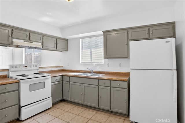 1300 Flower, Bakersfield, CA 93305