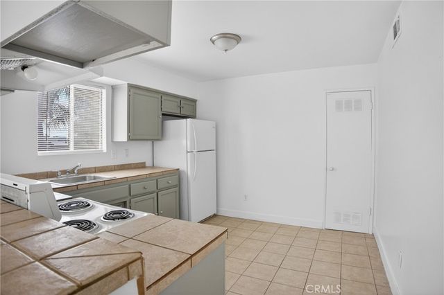 1300 Flower, Bakersfield, CA 93305