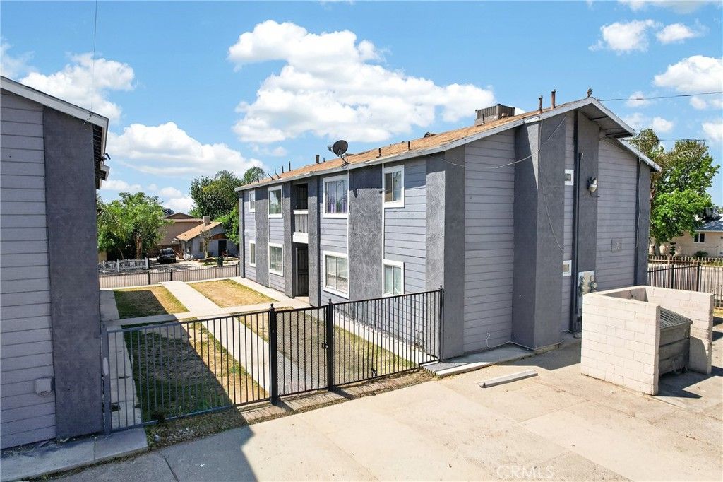 1300 Flower, Bakersfield, CA 93305