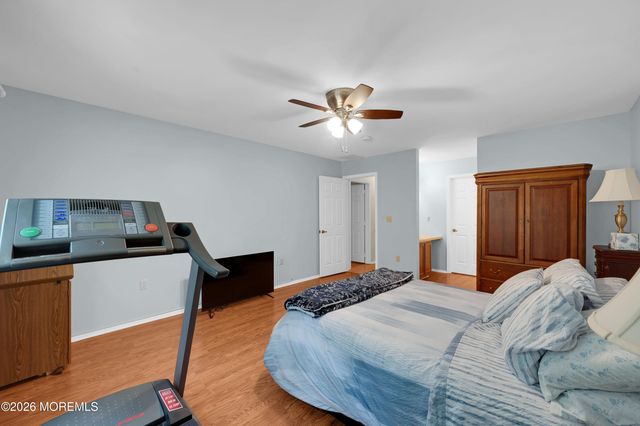 28 Nicole Court, Lakewood, NJ 08701