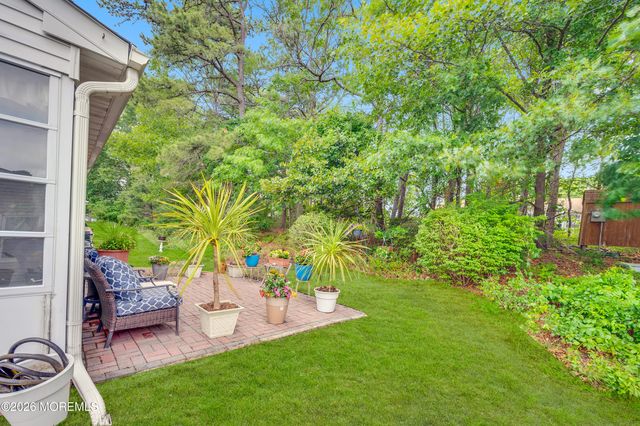 28 Nicole Court, Lakewood, NJ 08701