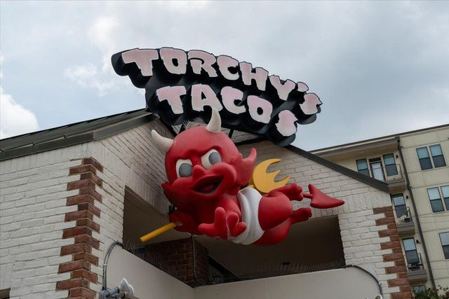 2000 Lightsey RD 3, Austin, TX 78704