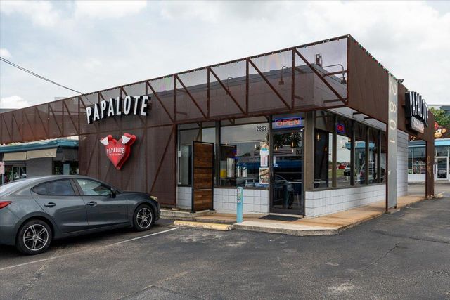 2000 Lightsey RD 3, Austin, TX 78704