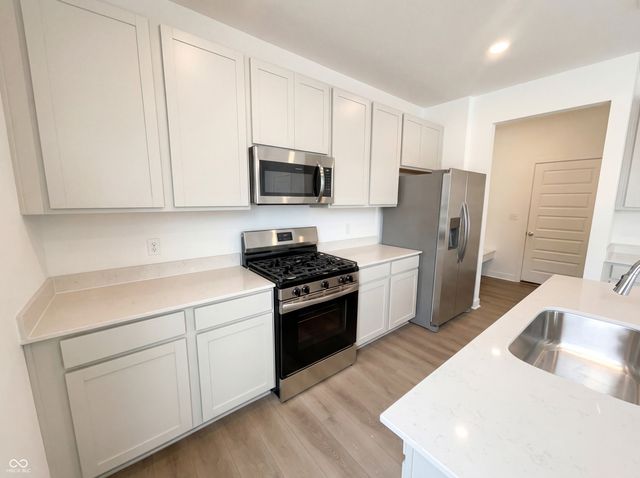 2415 Fir Drive, Greenfield, IN 46140