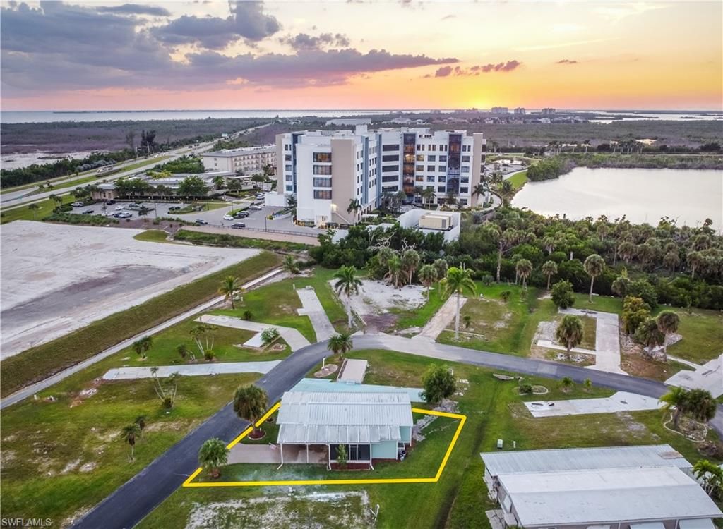 13670 Dowitcher DR, FORT MYERS, FL 33908 — photo 2