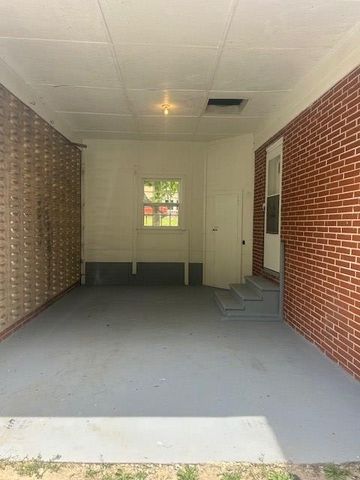 114 E Frazier St, Camden, TN 38320