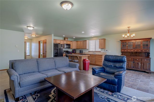 20402 5th Avenue Ct E, Spanaway, WA 98387