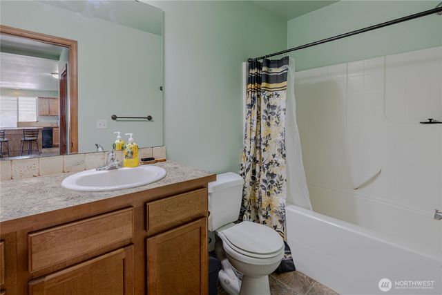 20402 5th Avenue Ct E, Spanaway, WA 98387