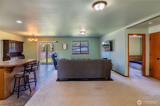 20402 5th Avenue Ct E, Spanaway, WA 98387