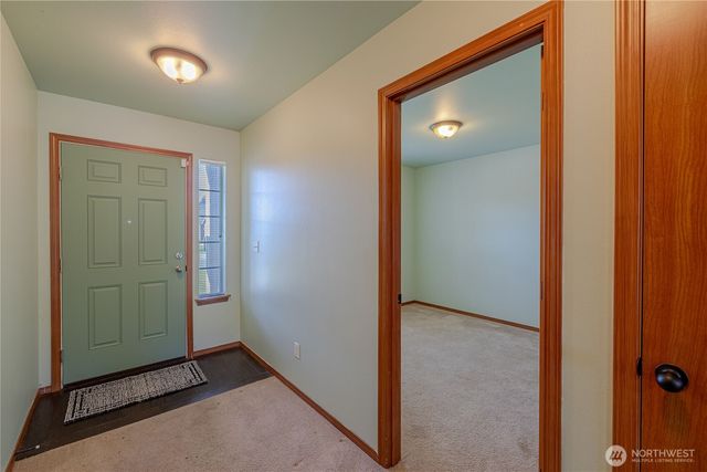 20402 5th Avenue Ct E, Spanaway, WA 98387