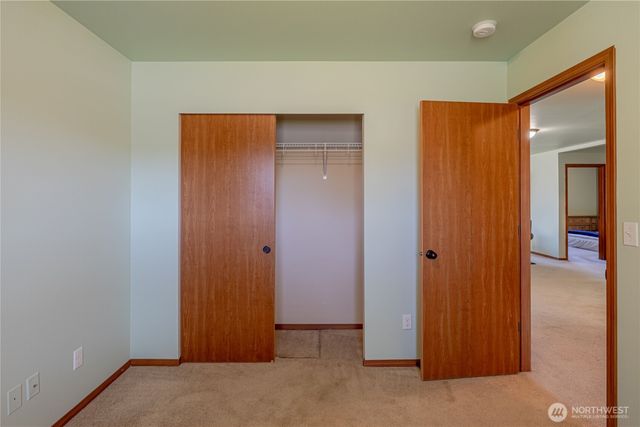 20402 5th Avenue Ct E, Spanaway, WA 98387