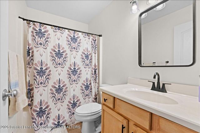 4995 W Cutler Road, Dewitt, MI 48820