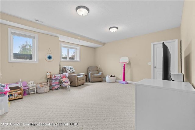 4995 W Cutler Road, Dewitt, MI 48820