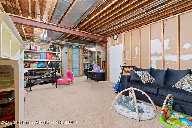 4995 W Cutler Road, Dewitt, MI 48820