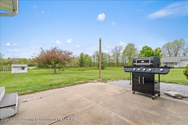 4995 W Cutler Road, Dewitt, MI 48820