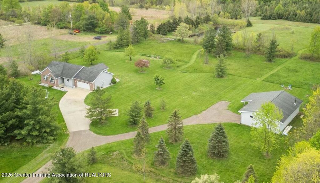 4995 W Cutler Road, Dewitt, MI 48820