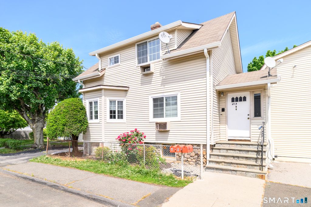 750 Cove Road 5, Stamford, CT 06902