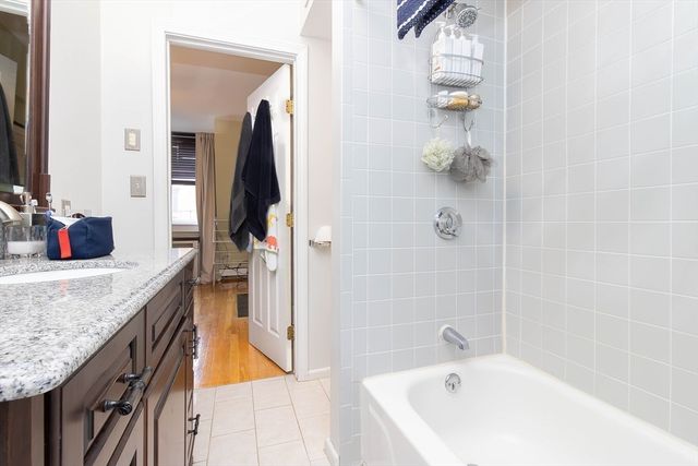 17 Dartmouth St. 3, Boston, MA 02116