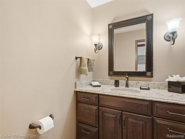 2950 Leyton Court, Rochester Hills, MI 48306
