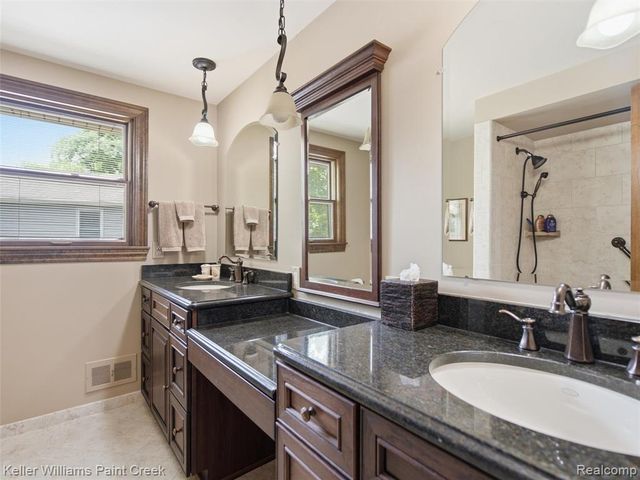 2950 Leyton Court, Rochester Hills, MI 48306