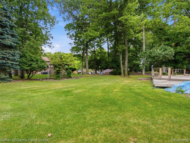 2950 Leyton Court, Rochester Hills, MI 48306