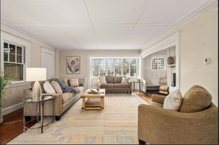 12 Leighton Road 2, Wellesley, MA 02482