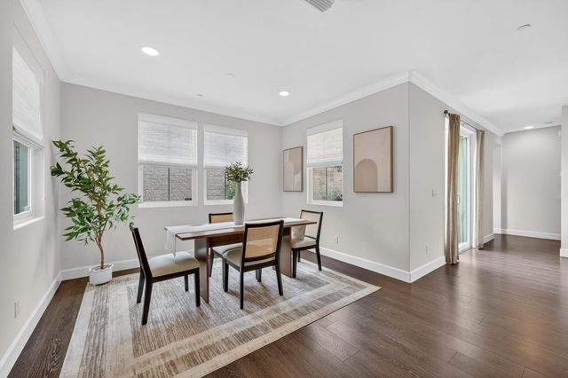 1533 Bonanza Ln, Folsom, CA 95630