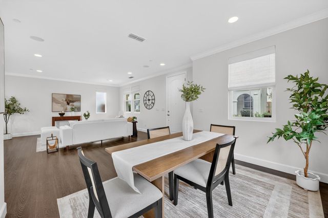 1533 Bonanza Ln, Folsom, CA 95630