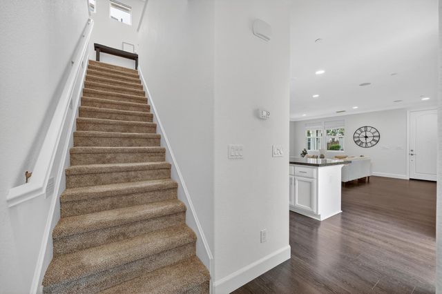 1533 Bonanza Ln, Folsom, CA 95630