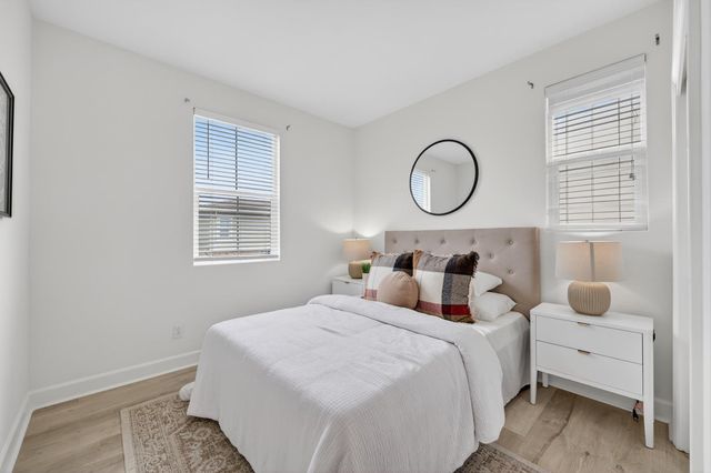 1533 Bonanza Ln, Folsom, CA 95630