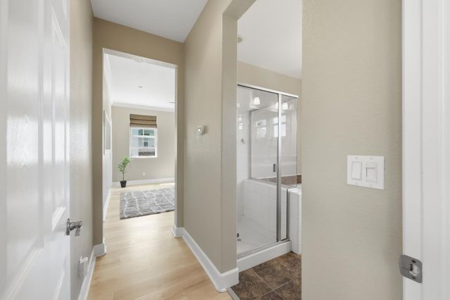 1533 Bonanza Ln, Folsom, CA 95630
