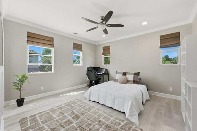 1533 Bonanza Ln, Folsom, CA 95630