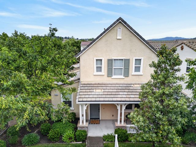 1533 Bonanza Ln, Folsom, CA 95630