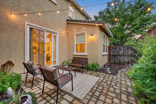 1533 Bonanza Ln, Folsom, CA 95630
