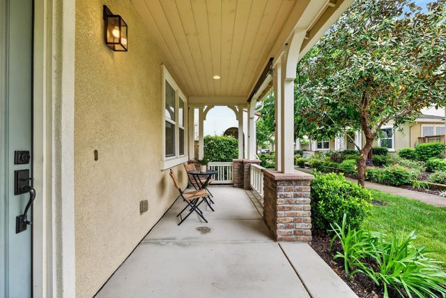 1533 Bonanza Ln, Folsom, CA 95630