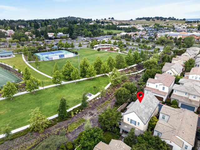 1533 Bonanza Ln, Folsom, CA 95630