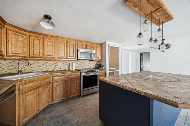 17986 Split Oak Circle, New Caney, TX 77357