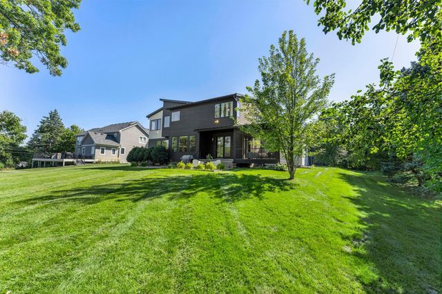 115 Brunswick Avenue N, Golden Valley, MN 55422