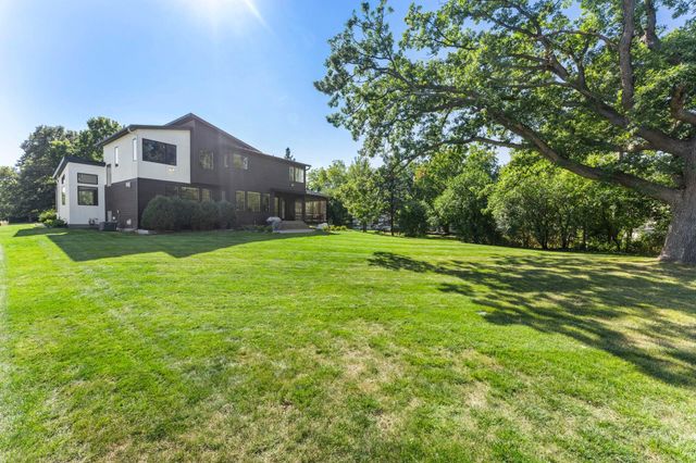 115 Brunswick Avenue N, Golden Valley, MN 55422