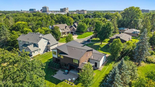115 Brunswick Avenue N, Golden Valley, MN 55422