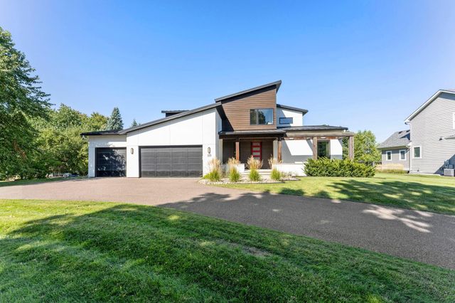 115 Brunswick Avenue N, Golden Valley, MN 55422