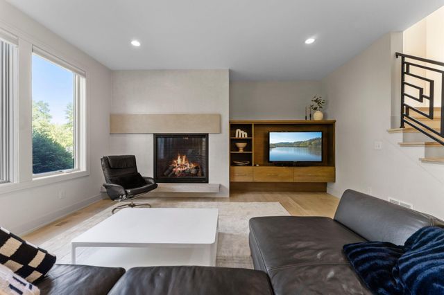 115 Brunswick Avenue N, Golden Valley, MN 55422